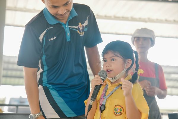 โรงเรียนปรีชานุศาสน์